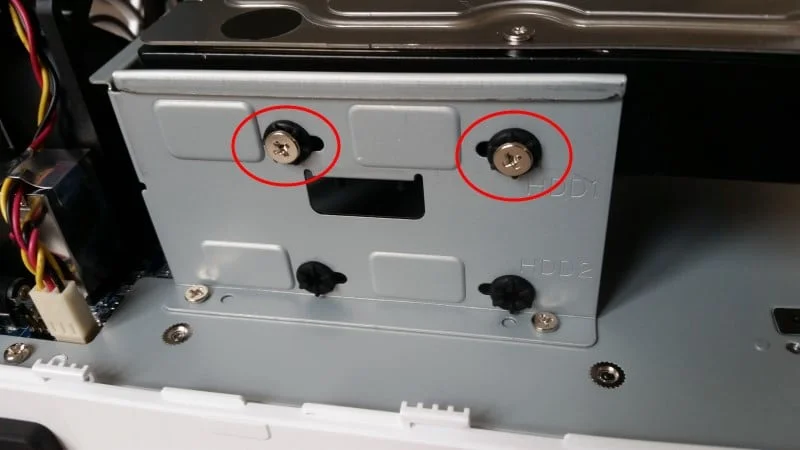 Ergots en caoutchouc pour les disques durs
